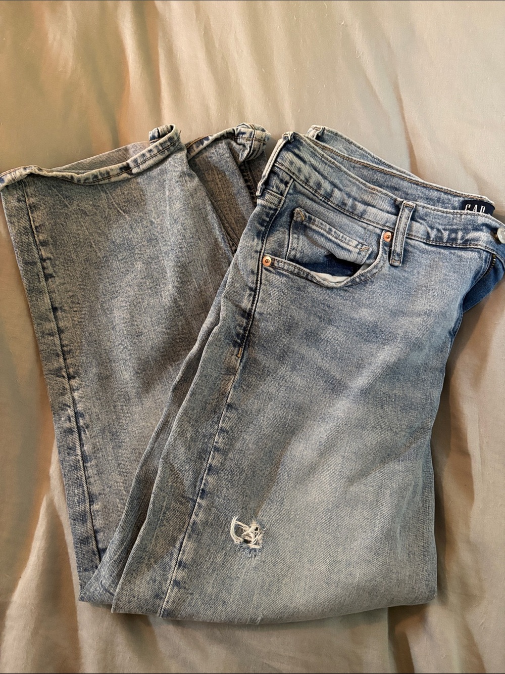 GAP Light Wash Straight Leg Women’s Jeans